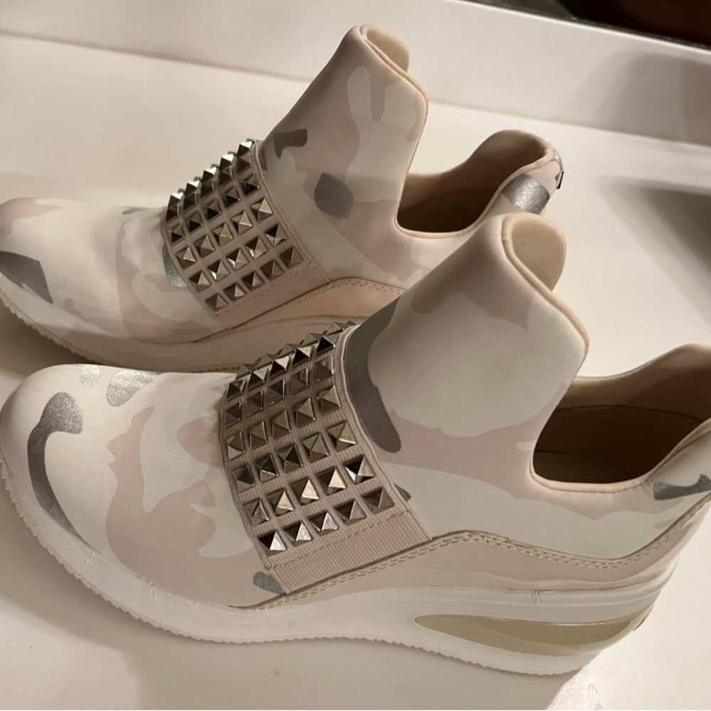 DKNY Beige and Silver Wedge Sneakers